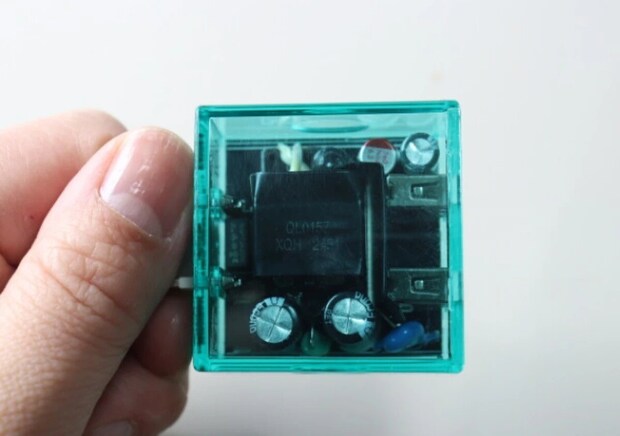 ダイソーで売ってて二度見！500円はむしろ安い…！ハイスペックな家電小物