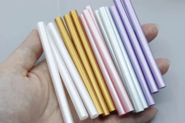 ダイソー グルースティック(メタリック、15本) ダイソー グルースティック(メタリック、15本)