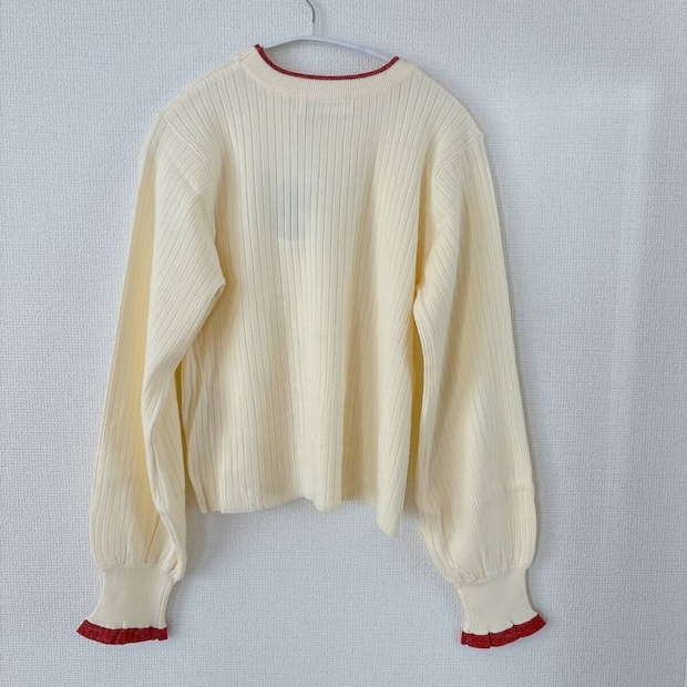 BONLECILL至福のカヌレニット　背面