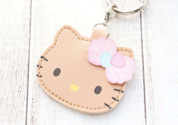 ハローキティふわふわファーチャーム貝がら