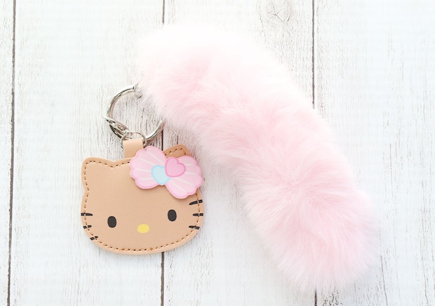 宝島社 ハローキティふわふわファーチャーム宝島社