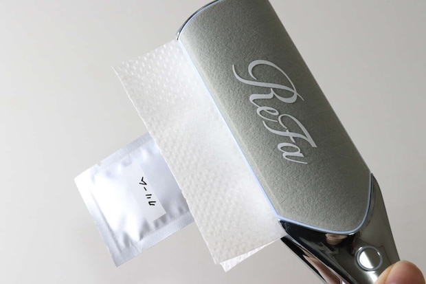 セリアのトラベル用パウチ容器 5ml 15P 熱圧着 アルミをヘアアイロンで圧着する