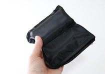 必須アイテムがコンパクトに！地味だけど優秀な100均黒ポーチ