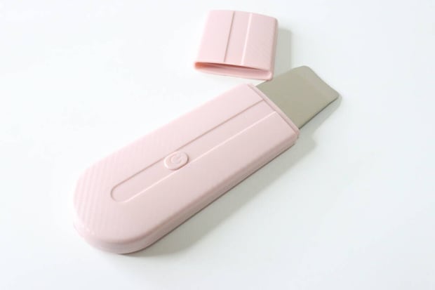 ダイソー　ウォーターピーリング美顔器　本体