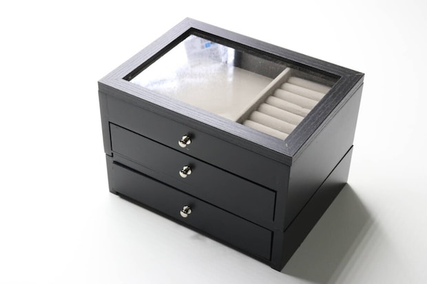 ダイソー　アクセサリーBOX（スタッキング用）　積み重ね