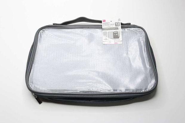 ダイソー　ガジェットケース　PC