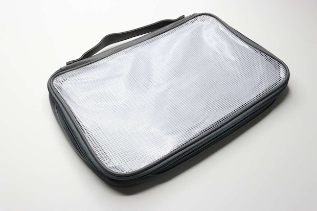 ダイソー　ガジェットケース　異素材コンビ