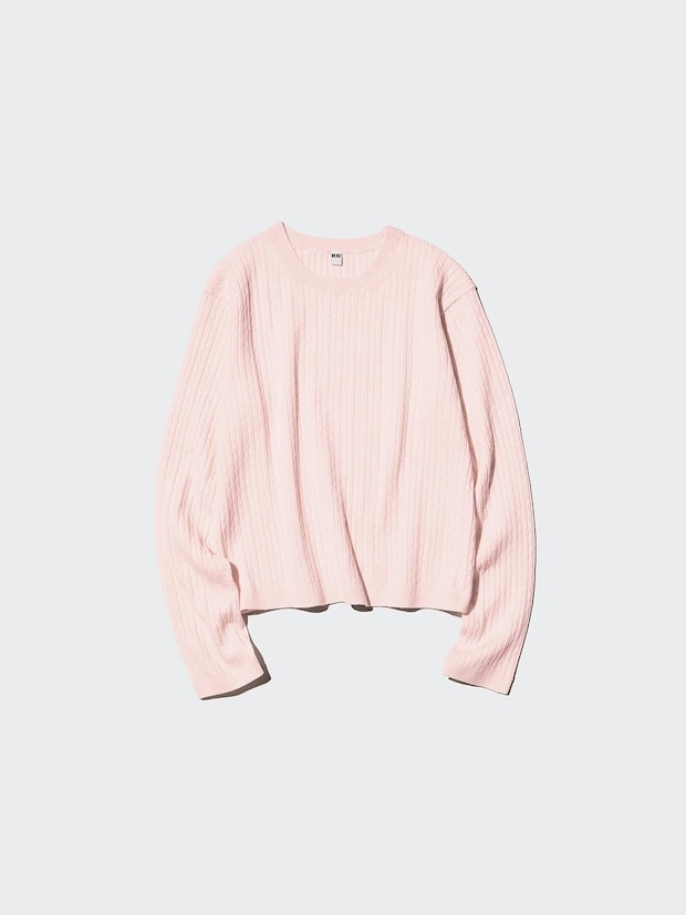 ユニクロのミニケーブルクルーネックセーター