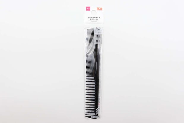 左右で目の粗さが違うコーム　パッケージ