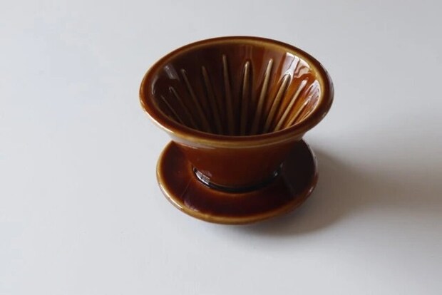 ダイソー コーヒードリッパー(円すい形、ブラウン) ダイソー コーヒードリッパー(円すい形、ブラウン)