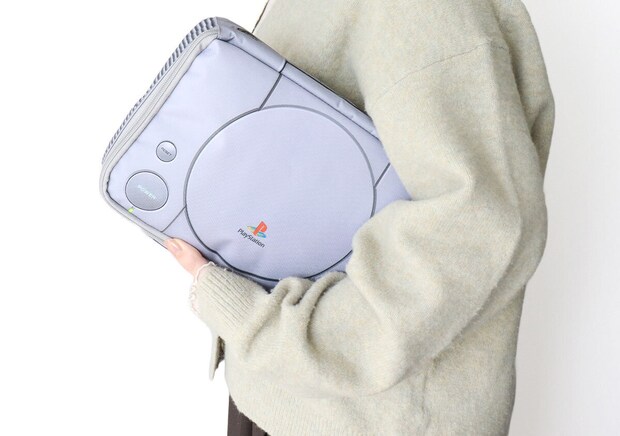 宝島社初代PlayStationマルチケース原寸大