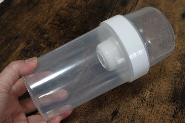 ダイソー サラダボックス(二段式) ダイソーのサラダボックス(二段式)のビジュアル