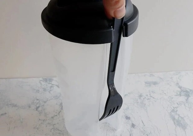 ダイソーのサラダコンテナのビジュアル