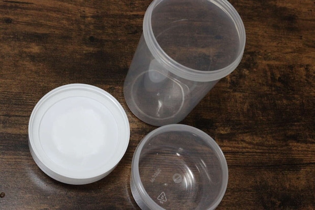 ダイソー サラダボックス(二段式) ダイソーのサラダボックス(二段式)の内容