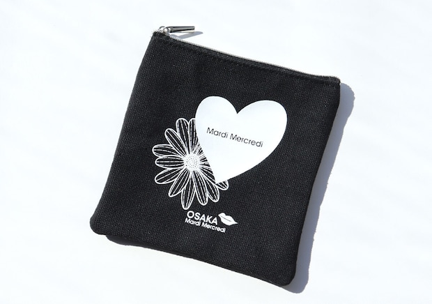 miniマルディメクルディフラットポーチ miniマルディメクルディフラットポーチ