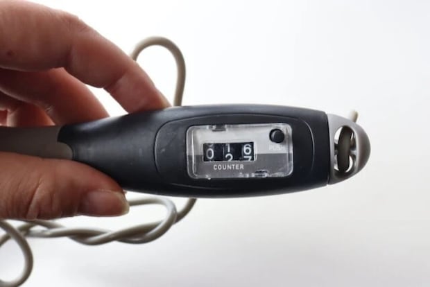 ダイソー カウンター付なわとび(ロープの長さ2.7m) カウンター ダイソー カウンター付なわとび(ロープの長さ2.7m) カウンター