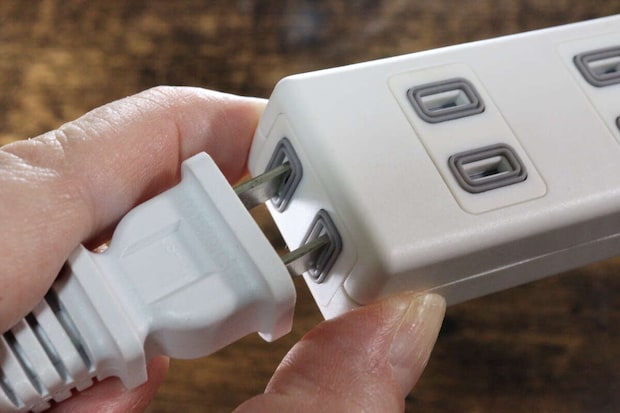 ダイソー　防水パッキン 水・ホコリの侵入をガード 3個口安全タップ　使用例