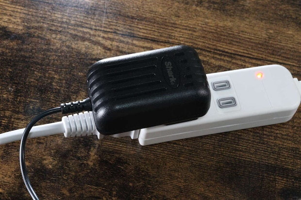 ダイソー　防水パッキン 水・ホコリの侵入をガード 3個口安全タップ　使用例　3個口