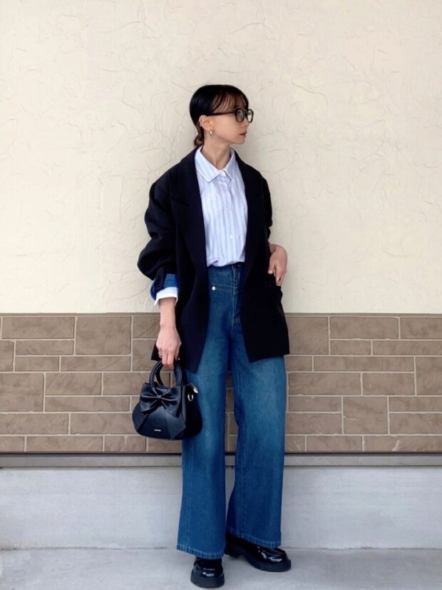 ジャケットコーデ 2026春シフト大人女性ストライプシャツジャケットコーデ