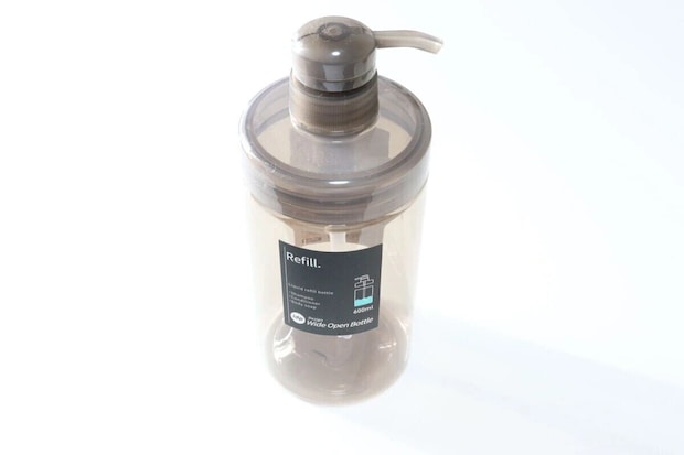 ダイソー　1dp　広口ポンプボトル　600ml　丸　アンバー