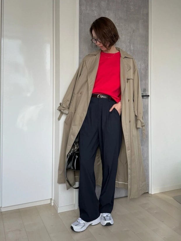 ユニクロCスムースコットンクルーネックセーター赤パリ風コーデ