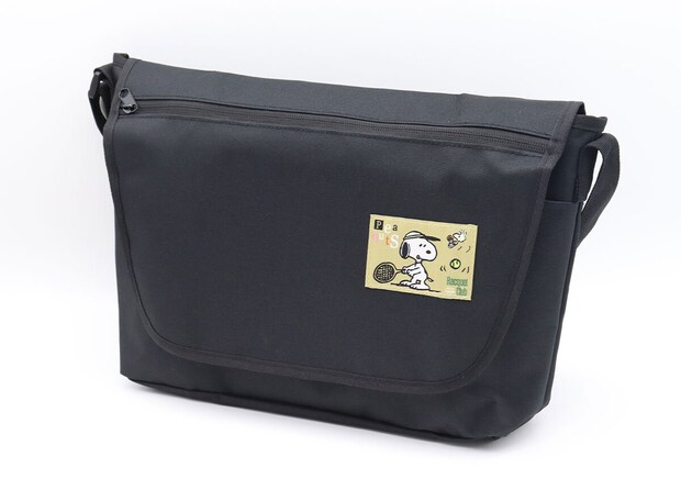 スヌーピーメッセンジャーバッグ