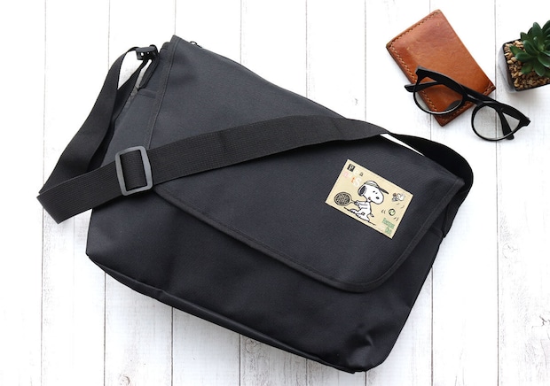 SNOOPY［スヌーピー］DAILY MESSENGER BAG