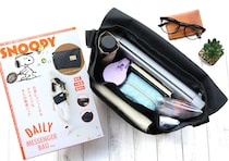 スヌーピーの付録バッグが大当たり♡デザインも収納力も優秀すぎる！大人が本気で使える黒バッグ