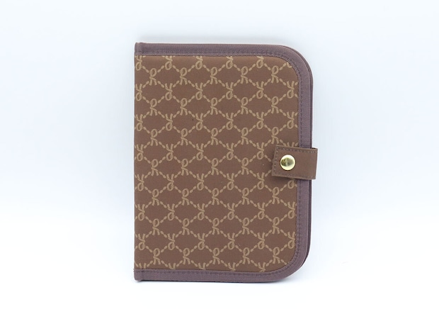 宝島社雑誌付録素敵なあの人4月号のロベルタ ディ カメリーノのクワドラプリントで高級感ある持ち物整理ケース2