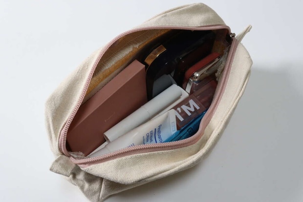 刺繍ボックスポーチ（サメ、メンダコ）　コスメ収納