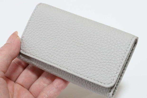 レザー調マチ付き名刺ケース（ベーシック）　ダイソー　グレー