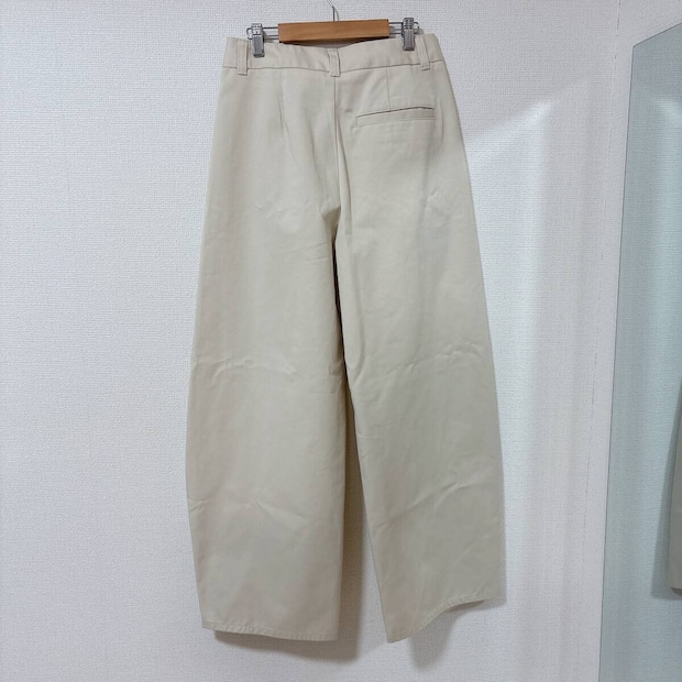 GUチノタックバレルパンツ　NATURAL　背面