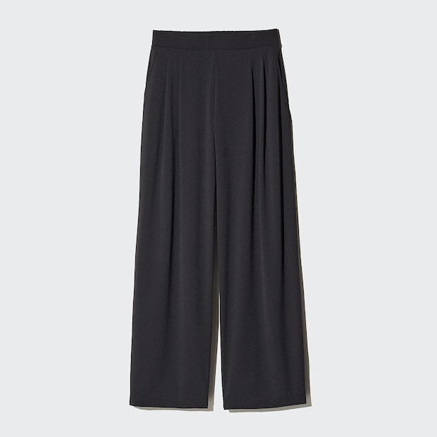 ユニクロのウルトラストレッチアクティブワイドパンツ