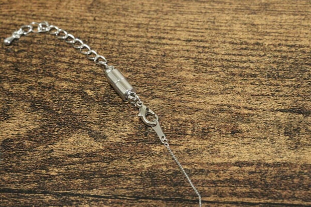 マグネット式アジャスターチェーン(シルバーカラー) 形状 マグネット式アジャスターチェーン(シルバーカラー) 形状