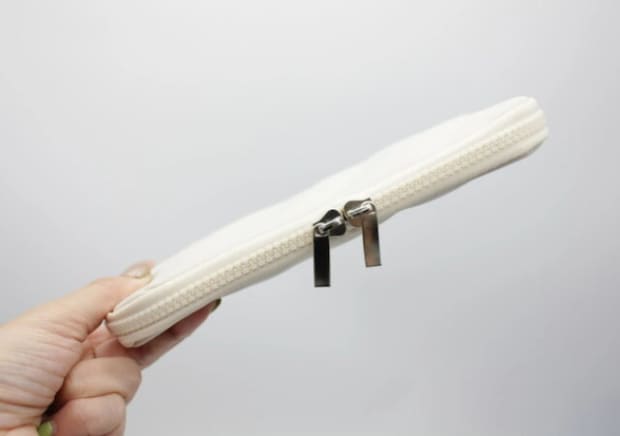 100均で買ったら大当たりでした!「このスリムさが良いのよ!」大人が本気で使える便利ケース