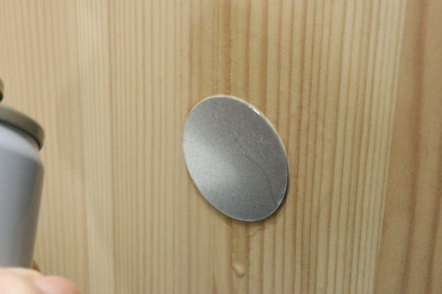 シールはがしスプレー（180mL）　使用例