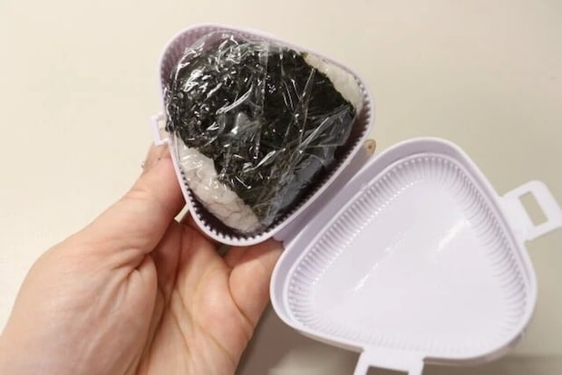 ダイソー　ふっくらおにぎりケースC／Nなかよし　使用例