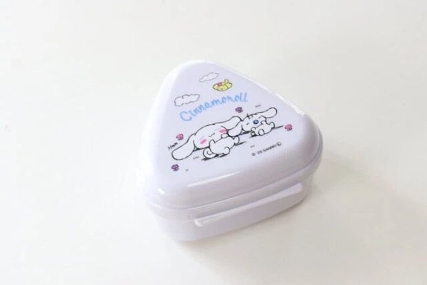 ダイソー　ふっくらおにぎりケースC／Nなかよし