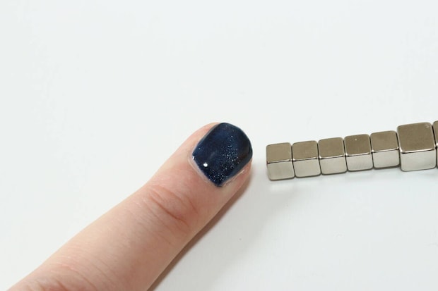 セリア 角型超強力マグネット セリアの角型超強力マグネットはマグネットネイルに使える