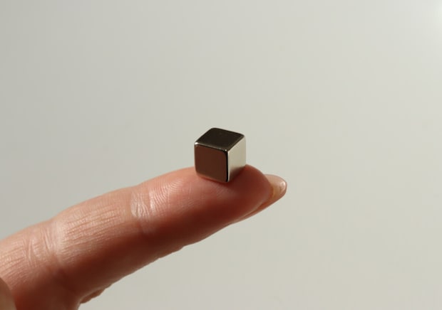 強力なのに扱いやすい！ありそうでなかったキューブ型の100均便利グッズ