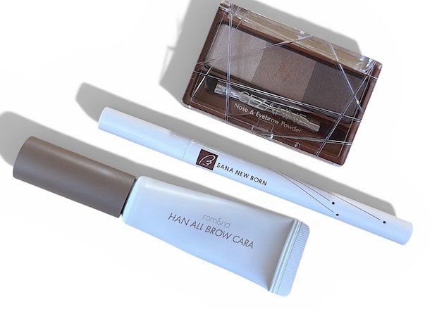 セザンヌ ノーズ&アイブロウパウダー 02 サナ ニューボーン シューティグリキッドアイブロウ 02 ロムアンド ハンオールブロウカラ モダンベージュ セザンヌ ノーズ&アイブロウパウダー 02 サナ ニューボーン シューティグリキッドアイブロウ 02 ロムアンド ハンオールブロウカラ モダンベージュ