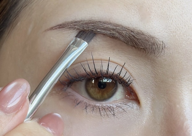 NG 眉を縁取る NG 眉を縁取る