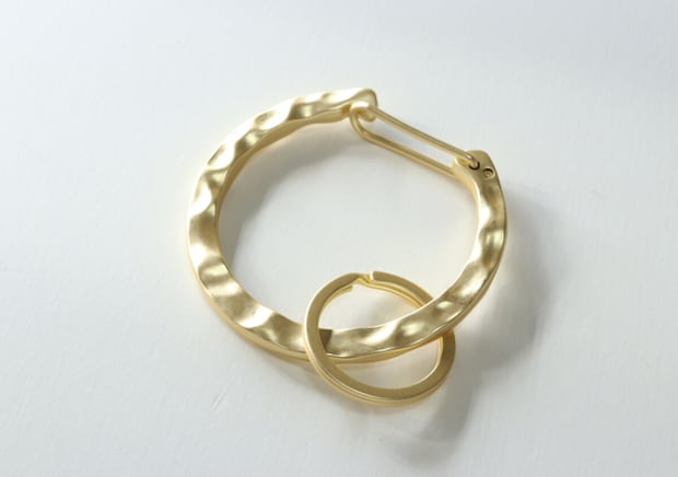 正直アウトドアすぎって思ってた…アクセみたいな100均おしゃれフック