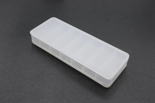 ダイソー おくすりケース(抗菌、14マス) ダイソー おくすりケース(抗菌、14マス)