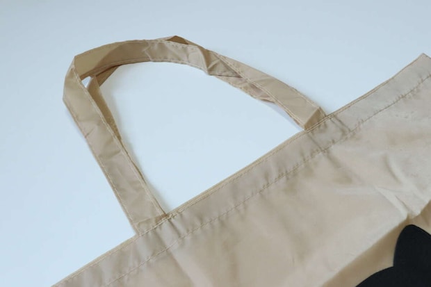 折りたたみショッピングバッグ（ダイカットネコ）　持ち手