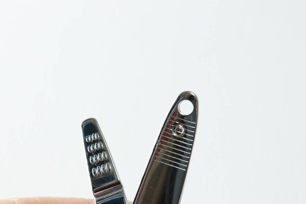 ダイソーの爪切り（E）の持ち手部分