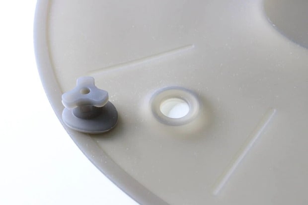 ダイソー エア弁付シリコーン蓋(23cm) ダイソーのエア弁付シリコーン蓋(23cm)のエア弁