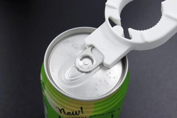 ダイソー ボトル&プルトップオープナー(ホワイト) 使用例 プルトップ ダイソー ボトル&プルトップオープナー(ホワイト) 使用例 プルトップ