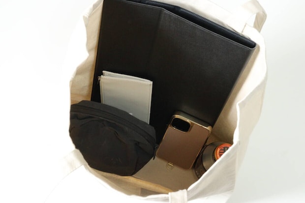 ダイソーの刺繍ボックストートバッグの容量