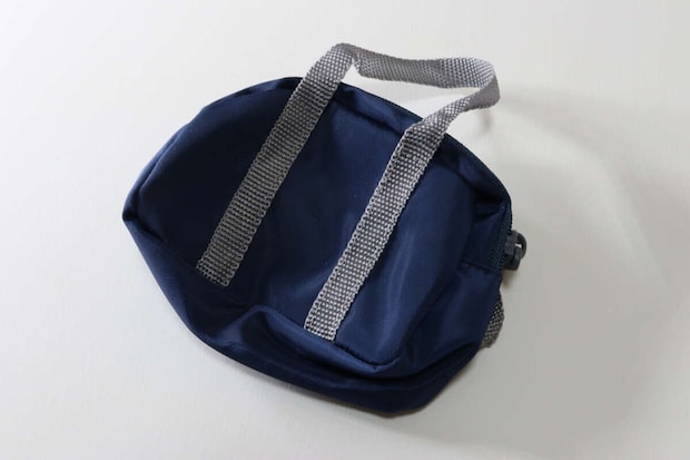 セリアスクールバッグ風ミニポーチデザイン